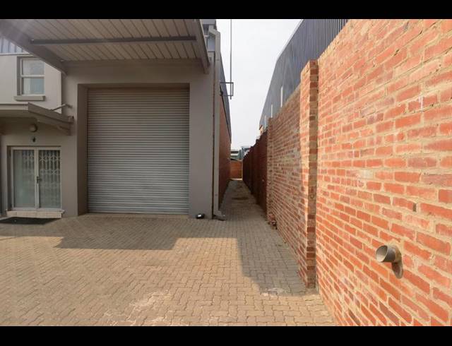 INDUSTRIAL PROPERTY TO RENT IN N4 GATEWAY INDUSTRIAL PARK